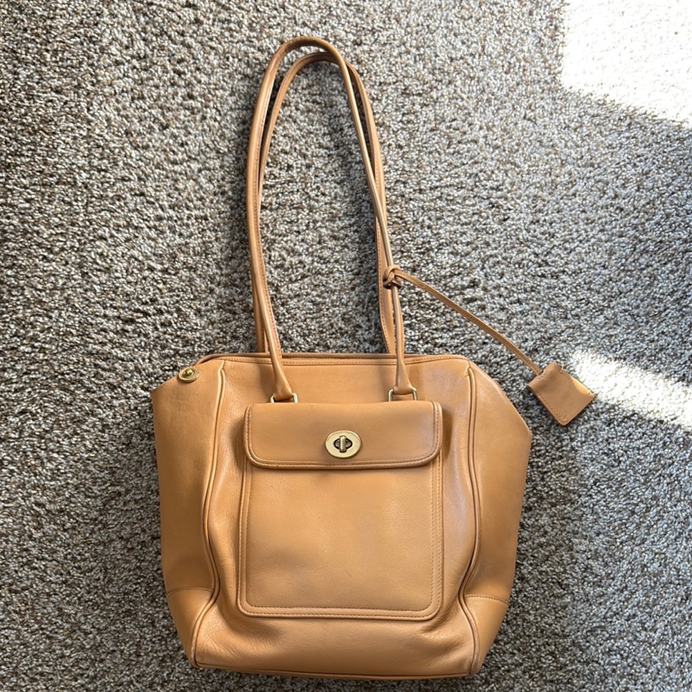 🤎Vintage Coach Penelope Paper Bag